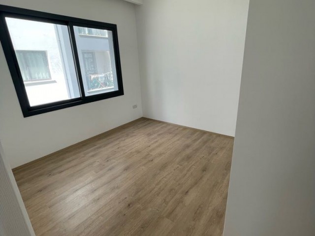 DEREBOYUNDA ASANSÖRLÜ 2+1 LÜKS DAİRE