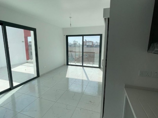 GÖNYELİ BÖLGESİNDE 2+1 PENTHOUSE 