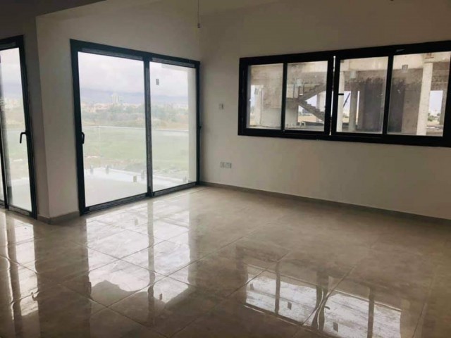 Flat For Sale in Küçük Kaymaklı, Nicosia