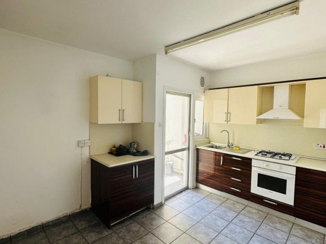 MADE IN TURKEY, FULLY RENOVATED, AWESOME 3+1 VERY SPACIOUS FLAT IN MARMARA!!!!