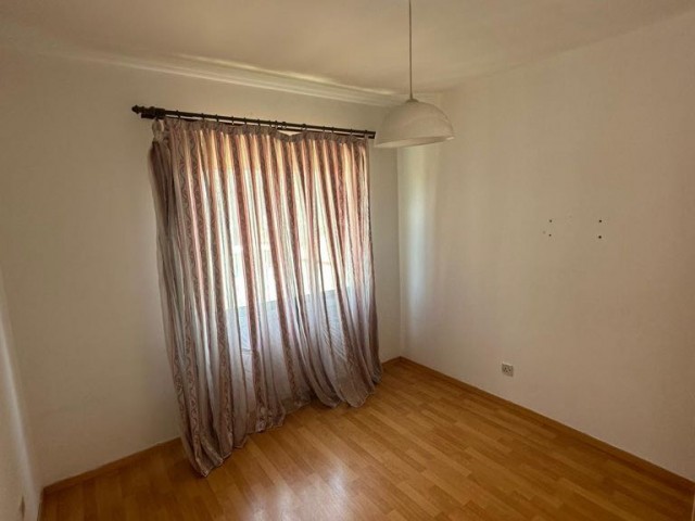 HERGESTELLT IN DER TÜRKEI, VOLLSTÄNDIG RENOVIERT, FANTASTISCHE 3+1 SEHR GERÄUMIGE WOHNUNG IN MARMARA!!!!