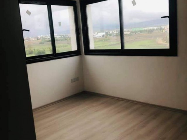 Flat For Sale in Küçük Kaymaklı, Nicosia