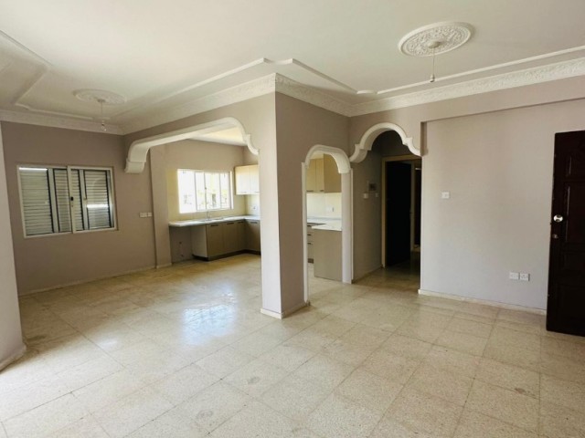 3+1 FLAT FOR SALE IN GÖNYELI NO VAT !!!