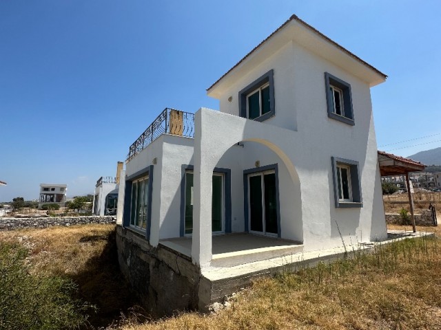 READY 3+1 VILLA IN KOÇANI FOR SALE IN ESENTEPE AREA, NEAR THE MAIN ROAD, WITH MOUNTAIN AND SEA VIEWS