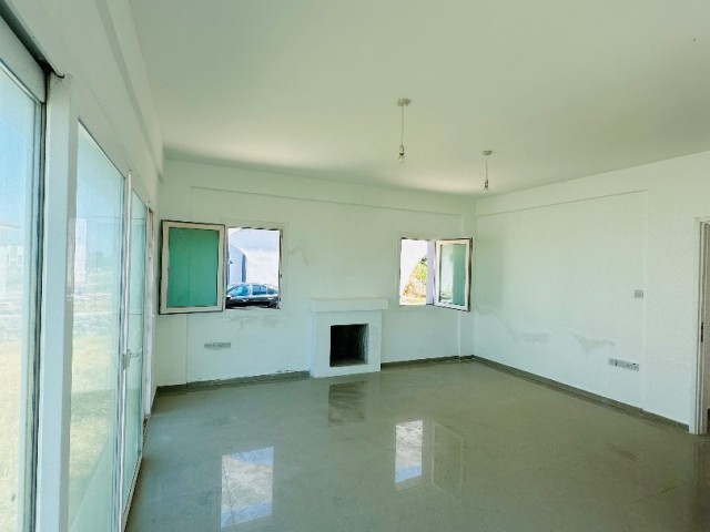 READY 3+1 VILLA IN KOÇANI FOR SALE IN ESENTEPE AREA, NEAR THE MAIN ROAD, WITH MOUNTAIN AND SEA VIEWS.