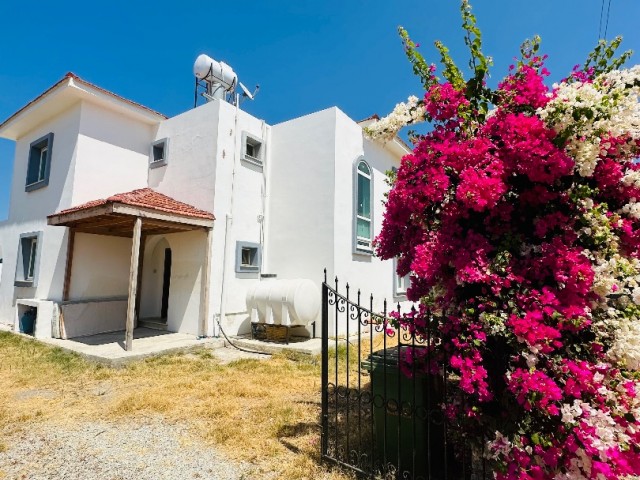 READY 3+1 VILLA IN KOÇANI FOR SALE IN ESENTEPE AREA, NEAR THE MAIN ROAD, WITH MOUNTAIN AND SEA VIEWS.