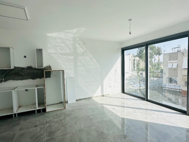 آپارتمان 2+1 عالی برای فروش در ینیسهیر، نو، ساخت ترکیه، با اتاق اختصاصی