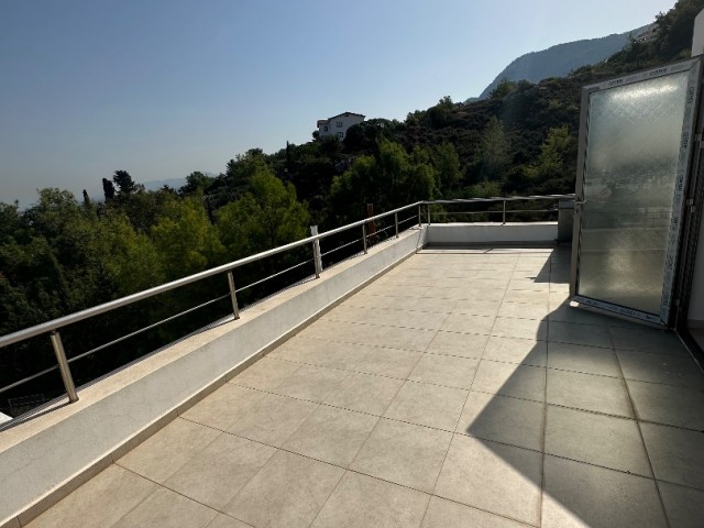 3+1 TRIPLEX VILLA FOR SALE WITH ITS WONDERFUL NATURE IN CİGLOS, A PLACE WITH A UNIQUE VIEW OF KYRENIA