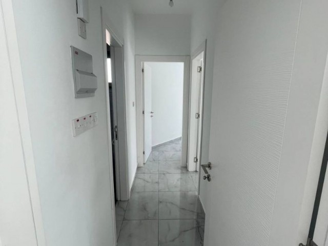 LEFKOŞA ORTAKÖY BÖLGESİNDE YENİ FERAH EŞYALI KİRALIK 2+1 DAİRE