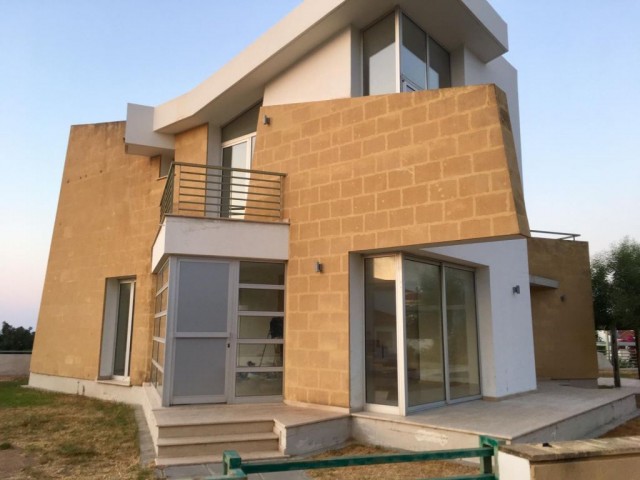 2 bedroom villa for rent between Bellapais and Ozankoy