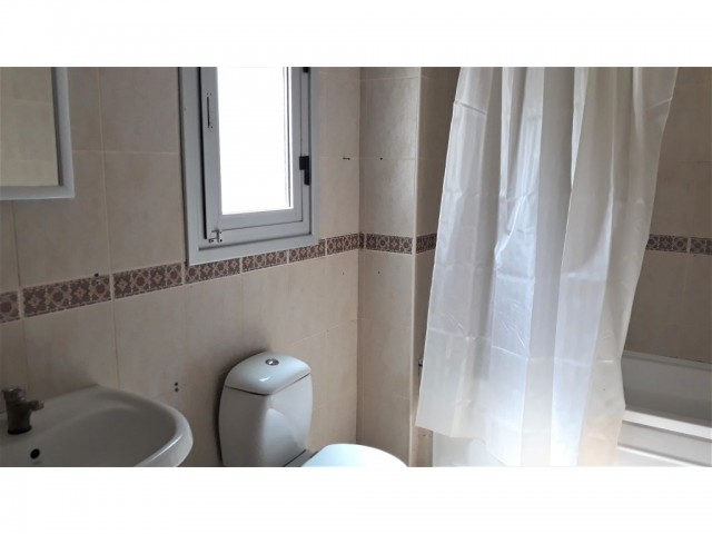 2 1 flat for rent in Kyrenia Center