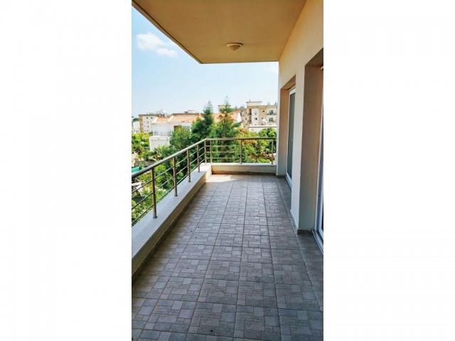 GİRNE ALSANCAK'DA KİRALIK 3+1 TERASLI DAİRE