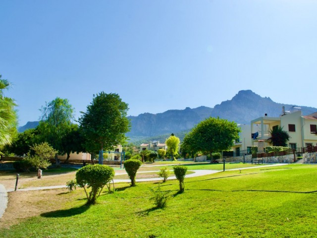 نیمه جدا برای اجاره in Karaoğlanoğlu, گیرنه