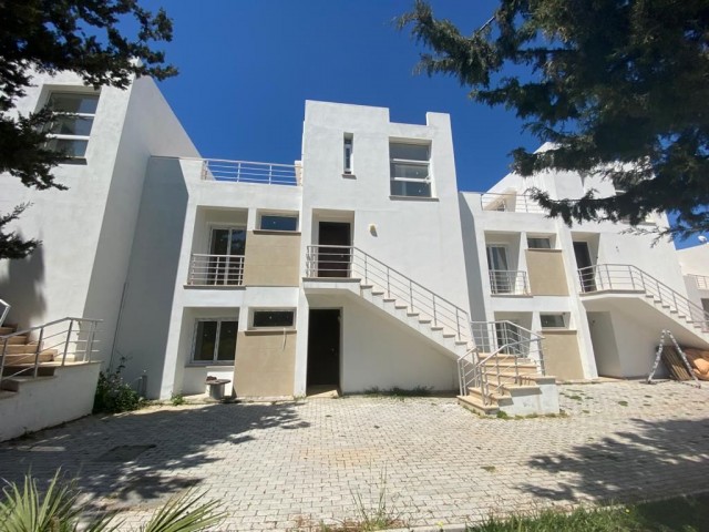 2+1 Penthouse-Wohnung Zum Verkauf In Kyrenia Doganköy ** 