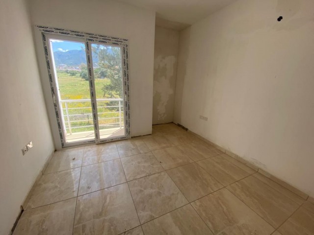 2+1 Penthouse-Wohnung Zum Verkauf In Kyrenia Doganköy ** 