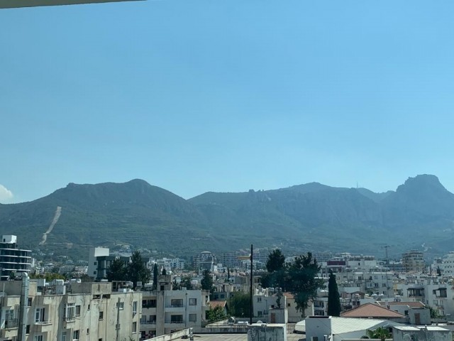 تخت برای اجاره in Girne Merkez, گیرنه