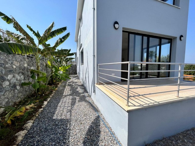 4+1 villa zu verkaufen in Kyrenia Ozanköy ** 