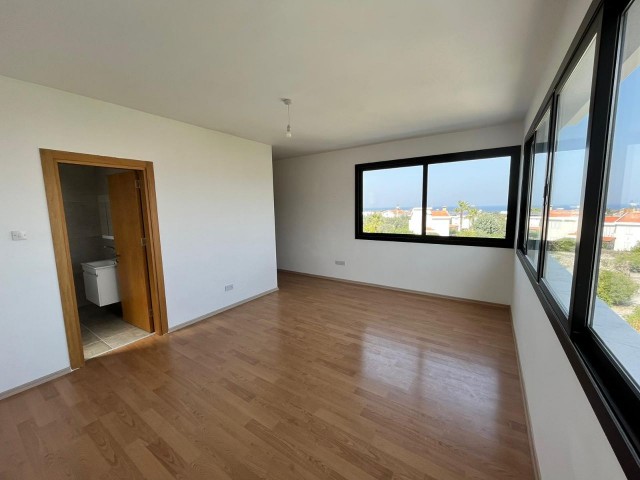 Girne Ozanköy Satılık 4+1 villa