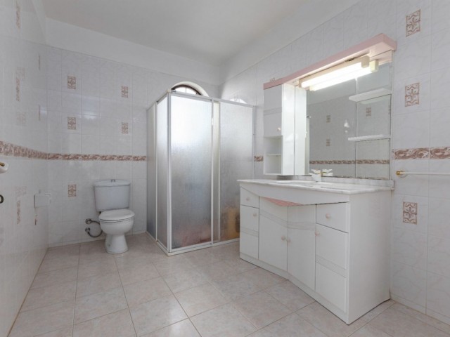 Girne Karaoğlanoğlu 4 + 2 Вилла на продажу ** 