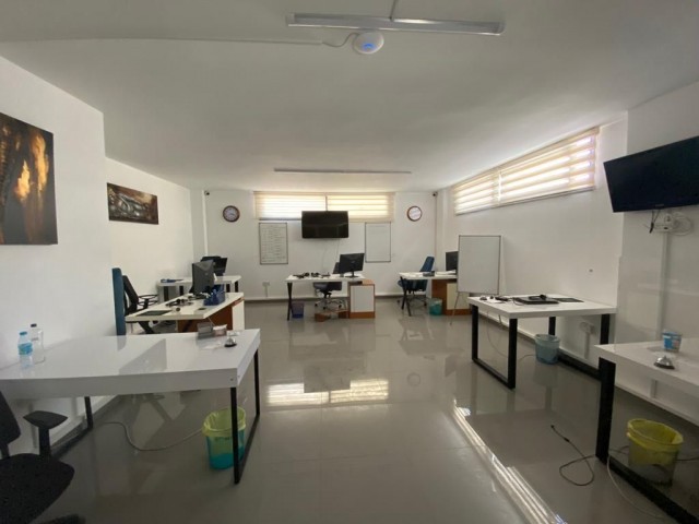 Shop for rent in Kyrenia Center