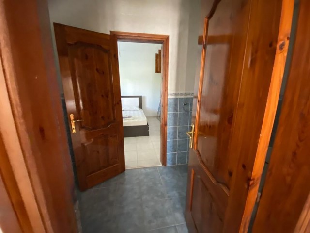 Girne Alsancak Satılık 3+1 Villa / Havuzlu