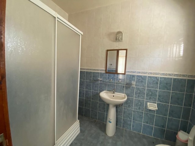 Girne Alsancak Satılık 3+1 Villa / Havuzlu