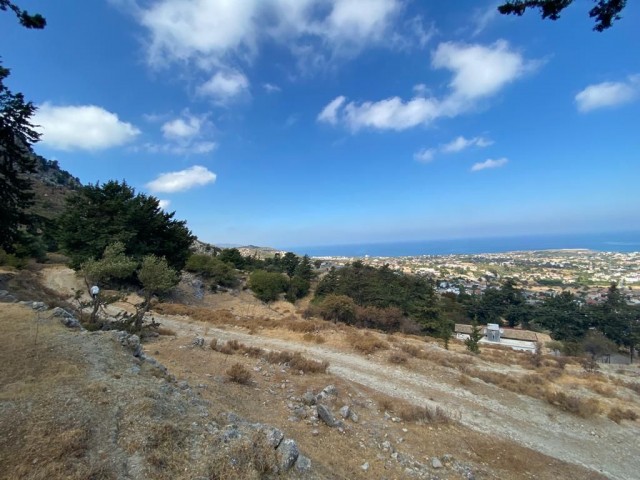 Girne Karşıyaka Satılık Arsa / Deniz Manzaralı