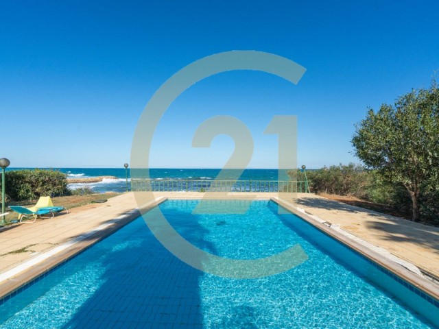 3 +2  Villa for Sale in Kyrenia, Catalkoy