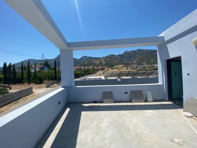 Villa Zum Verkauf In Kyrenia Chatalköy ** 