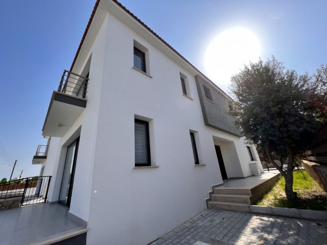 Zu verkaufen 4+1 Villa in Karaoglanoglu Kyrenia