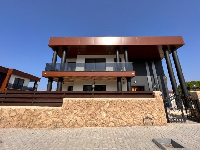 4 bedroom luxury villa for sale in Kyrenia, Karaoglanoglu 