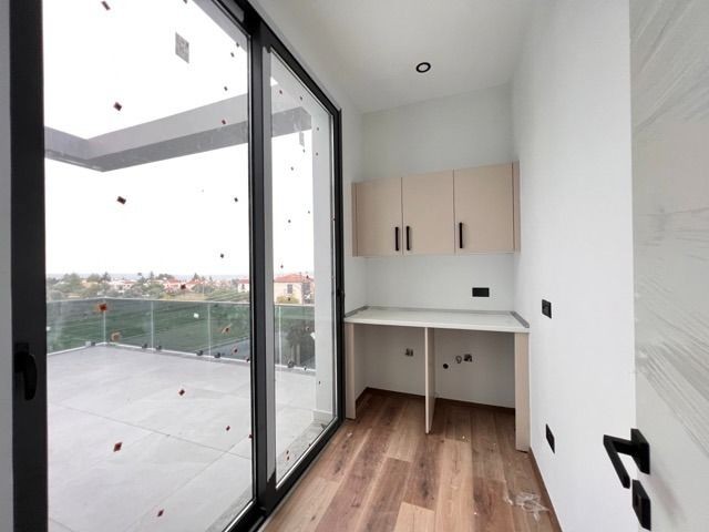 Girne Çatalköy Satılık 4+1 Villa / Özel Havuzlu