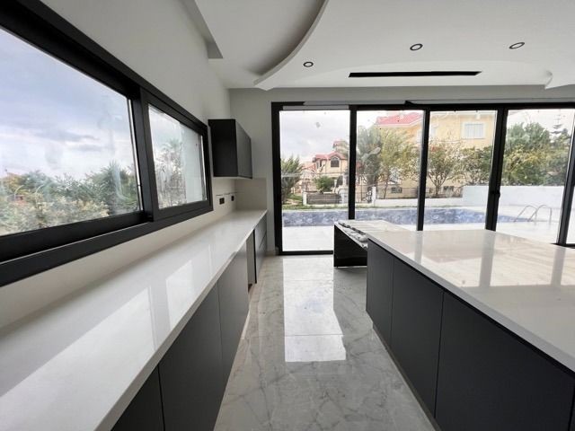 4 bedroom villa for sale in Kyrenia, Catalkoy