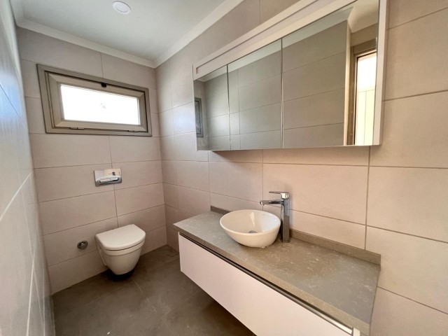 Zu verkaufen 3+1 Villa in Bellapais Kyrenia