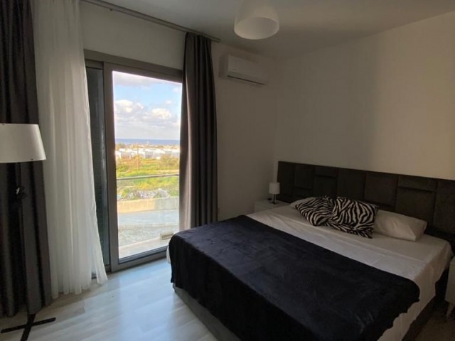 Triplex 3+1 Doppelvillen zum Verkauf in KYRENIA/ZEYTİNLİK