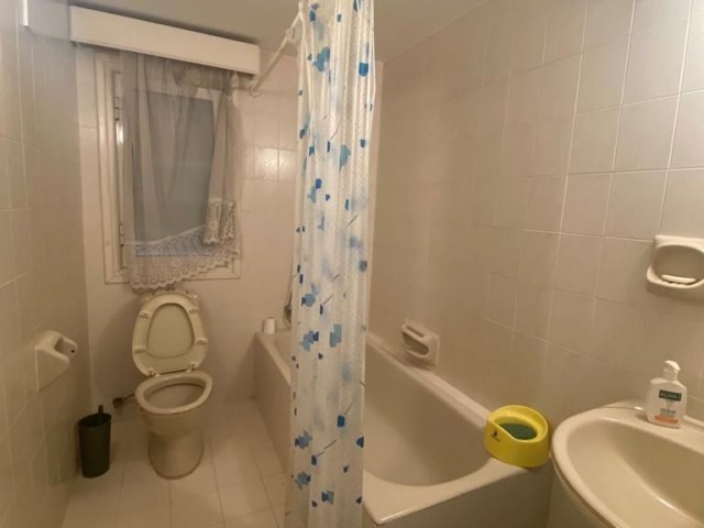 Girne/Karaoglanoglunda satılık 3+1  havuzlu villa