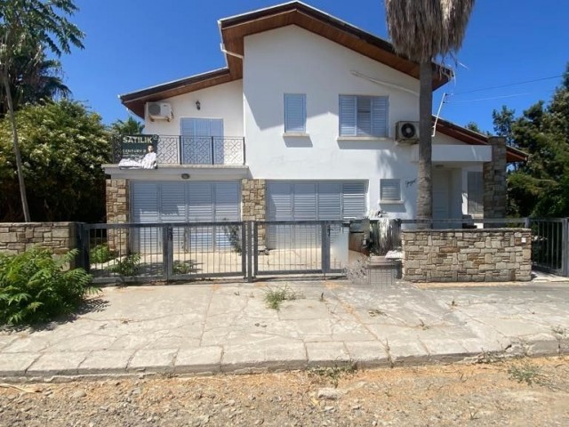 3+1 villa with pool for sale in Girne/Karaoğlanoğlu