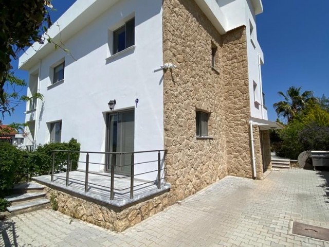 5+2 Villa mit privatem Pool zu vermieten in Kyrenia/Çatalköy