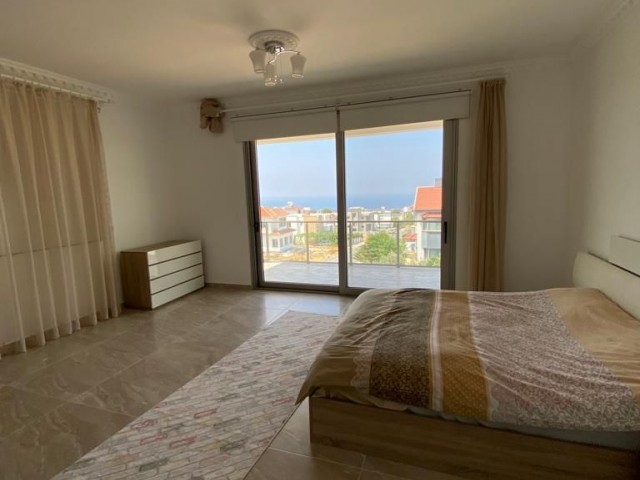  5+2 private pools for rent in Kyrenia/Çatalköy