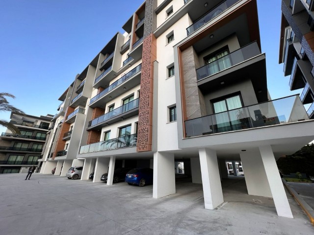 Zu verkaufen 1+1 Wohnung in Girne Merkez