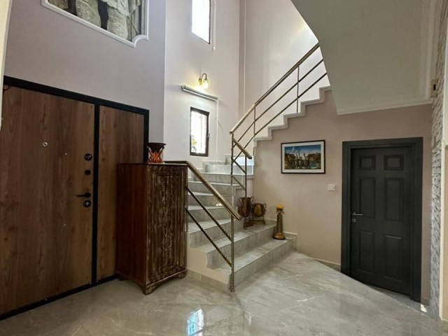 Girne Ozanköy Satılık 4+1 Villa