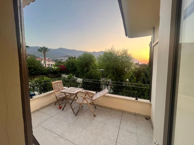 Kyrenia Alsancak Zu vermieten 3+1 Villa / Privater Pool