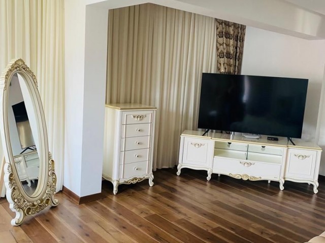 Girne Merkez Satılık 3+1 Penthouse