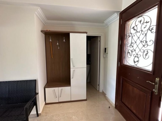 Girne Lapta Satılık 4+1 Villa / Havuzlu