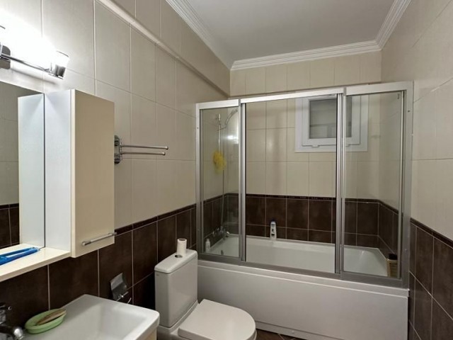 Girne Lapta Satılık 4+1 Villa / Havuzlu