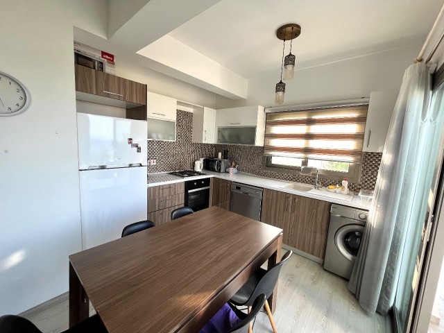 Girne Karaoğlanoğlu 2+1 آپارتمان برای فروش / چشم انداز دریا