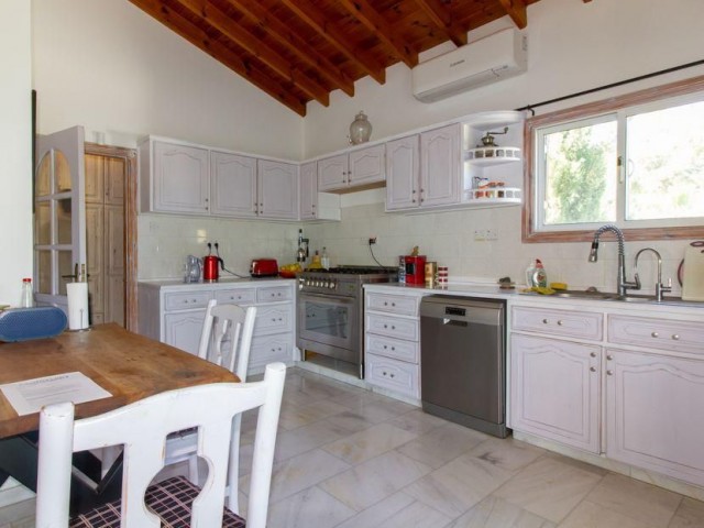 4+1 Bungalow on big size plot for sale in Catalkoy 