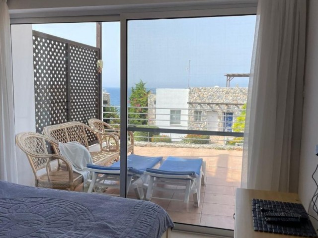 Zu verkaufen 2+1 Wohnung in Kyrenia Esentepe