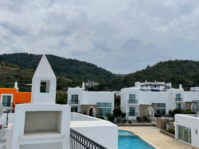 3+1 Villa zum Verkauf in Girne Karsiyaka / mit Pool