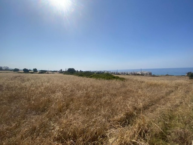 21 Dekaden von 3 Häusern zum Verkauf in Famagusta / K.Erenkoy